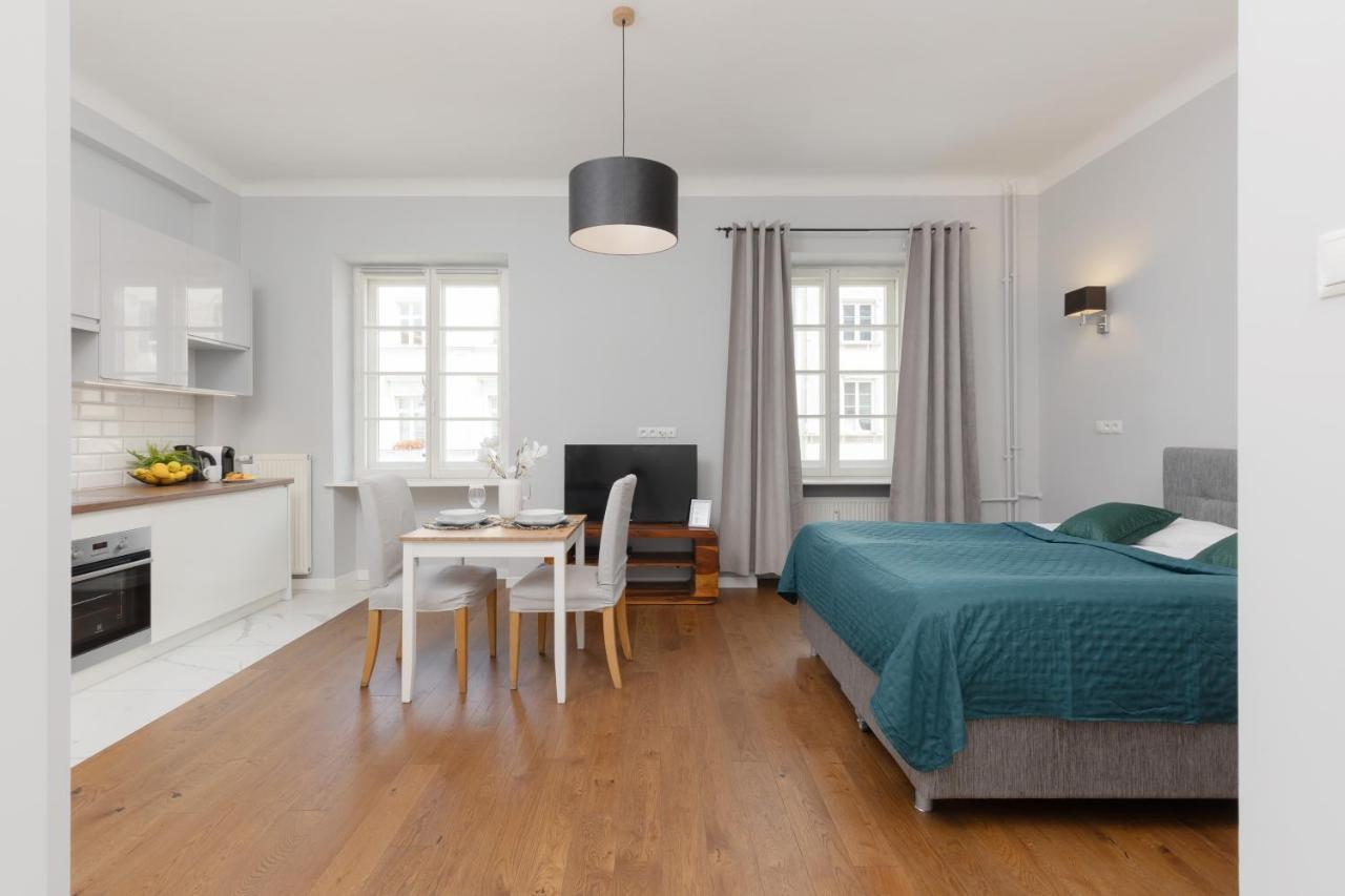City Center Aparthotel Chmielna By Noclegi Renters Warsaw Ngoại thất bức ảnh
