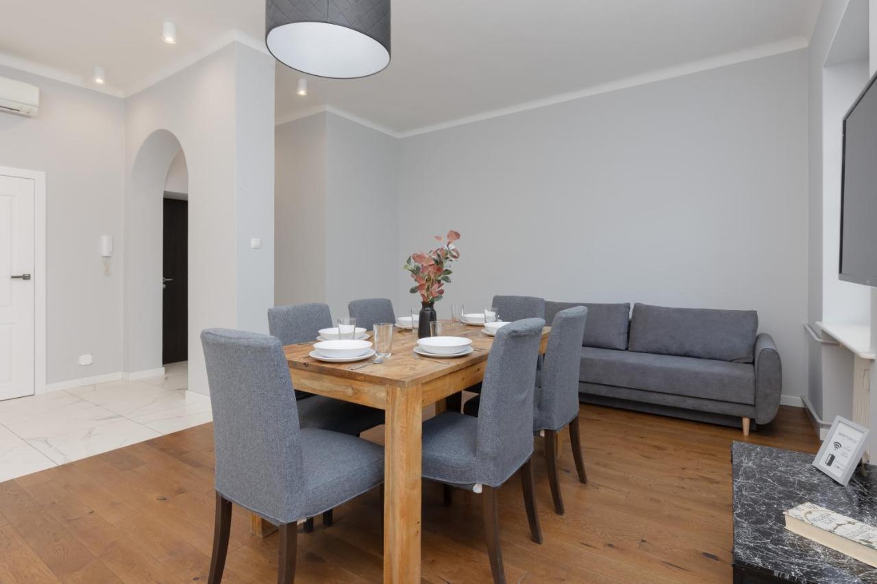 City Center Aparthotel Chmielna By Noclegi Renters Warsaw Ngoại thất bức ảnh