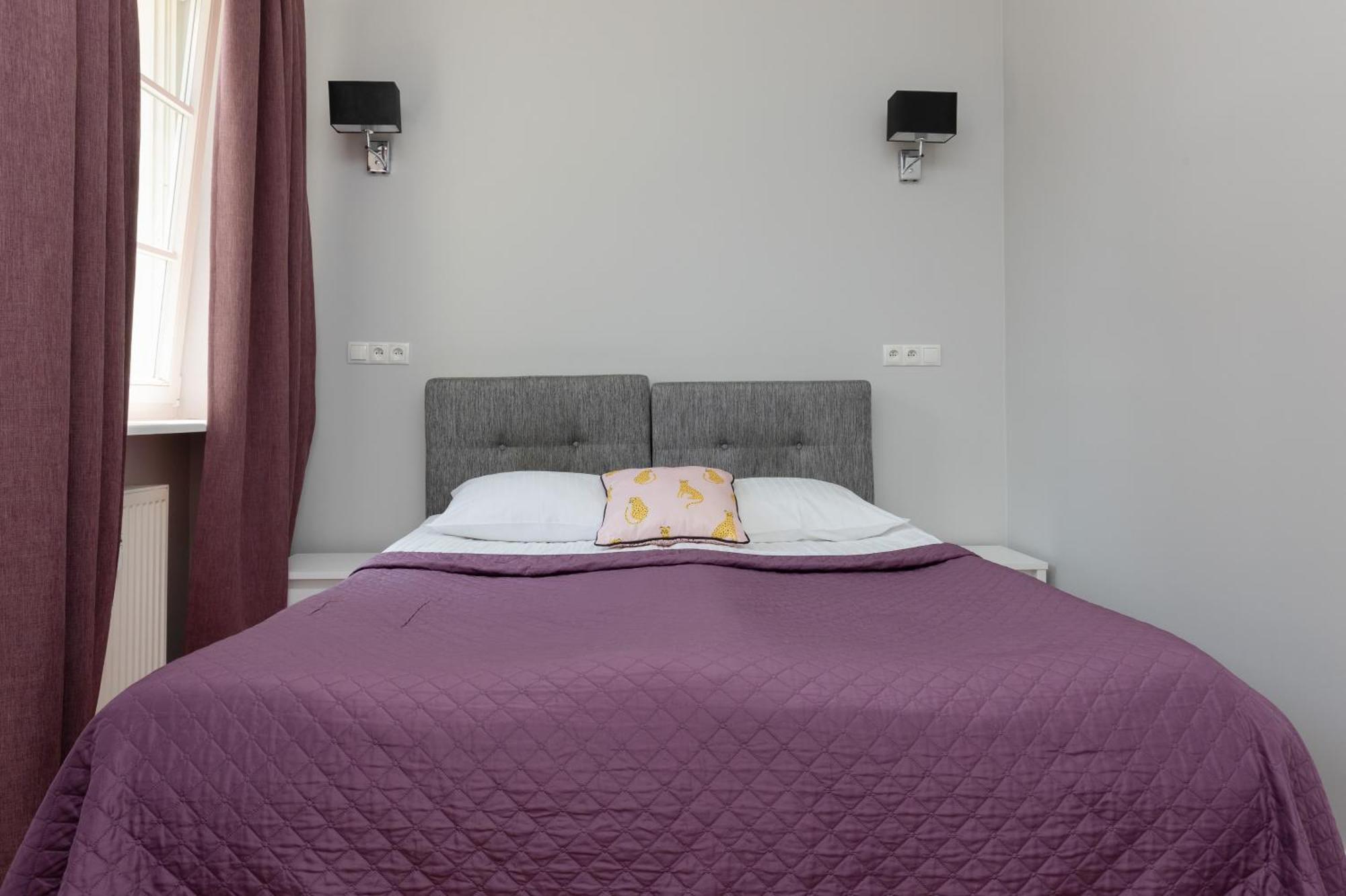 City Center Aparthotel Chmielna By Noclegi Renters Warsaw Ngoại thất bức ảnh