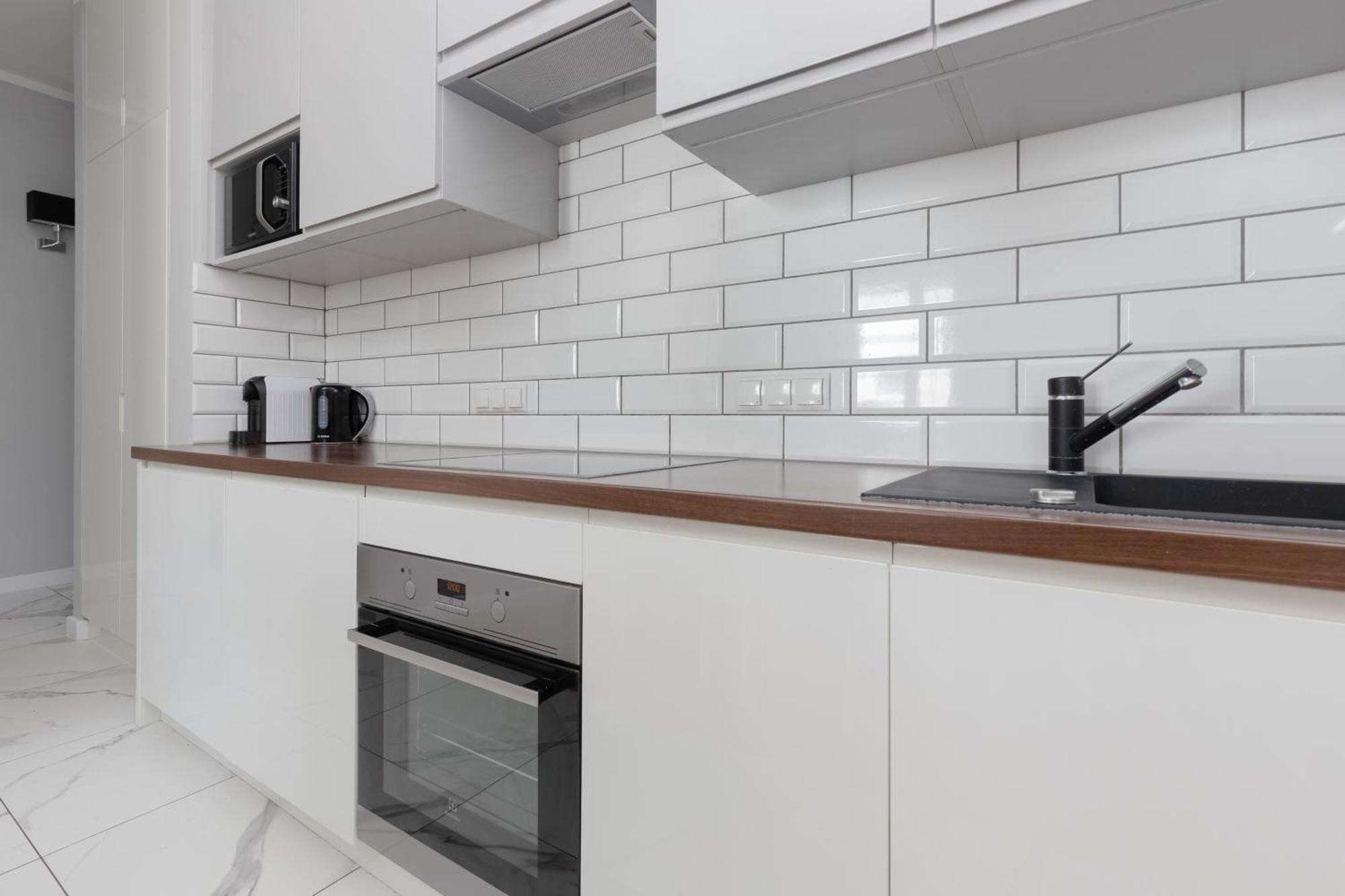 City Center Aparthotel Chmielna By Noclegi Renters Warsaw Ngoại thất bức ảnh