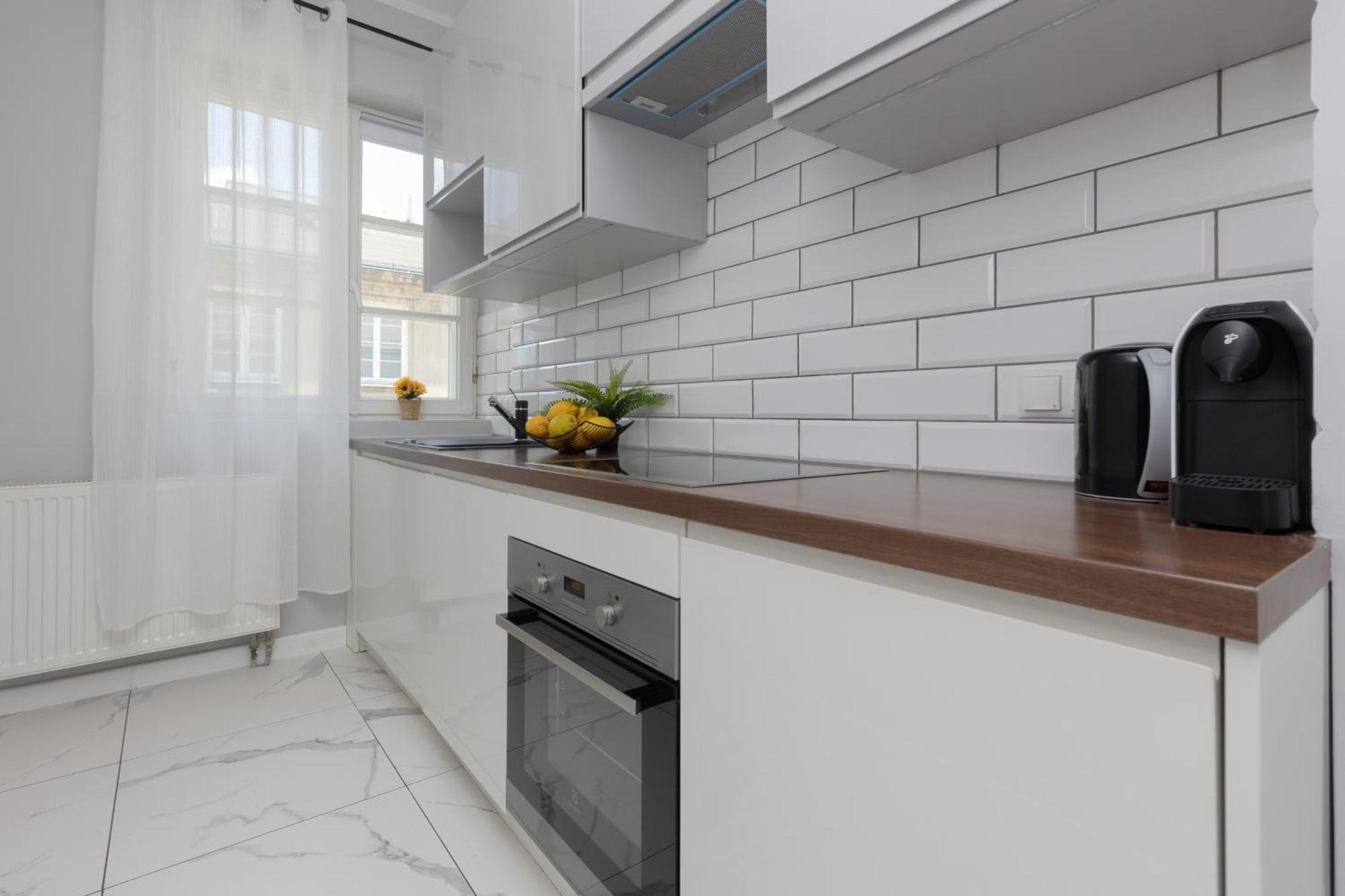 City Center Aparthotel Chmielna By Noclegi Renters Warsaw Ngoại thất bức ảnh
